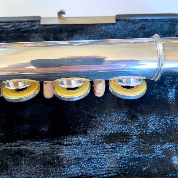 Gemeinhardt 3SHB (French style, inline G, sterling headjoint, plated body) - Picture 10 of 16